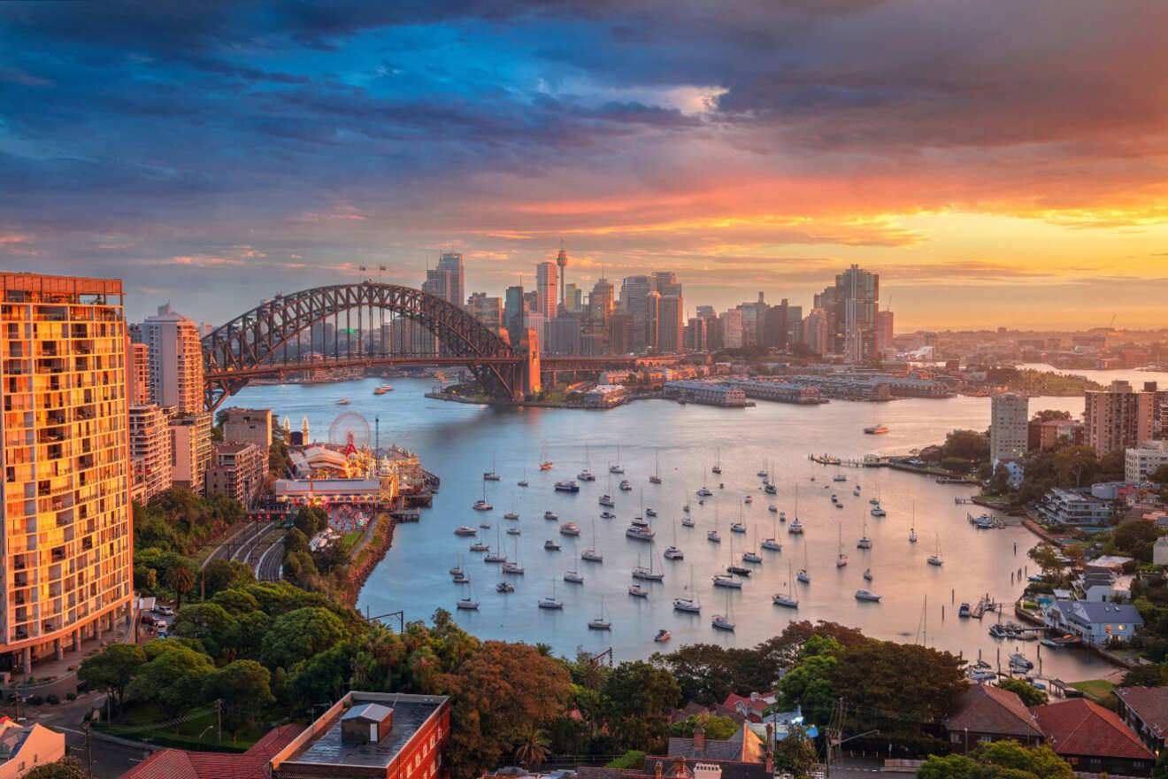 sydney harbour at sunset